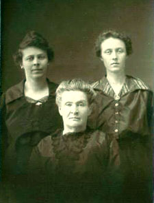 Bertha, Dora, and Hazel Perryman