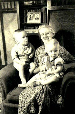 Elsie with Norval and Janet